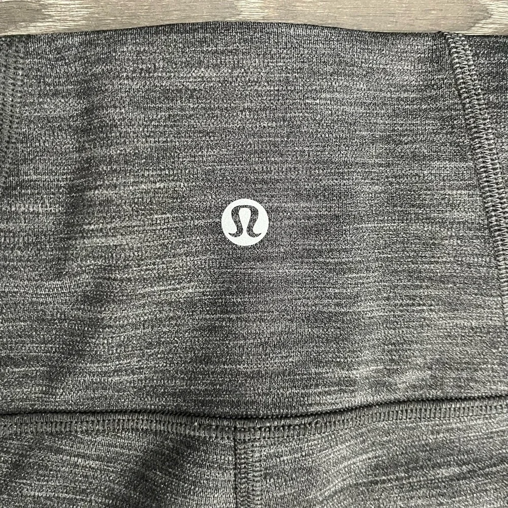 LULULEMON Pace Rival 22